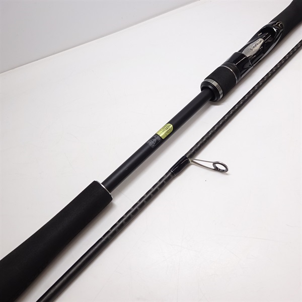 １８ディアルーナＳ８６Ｌ